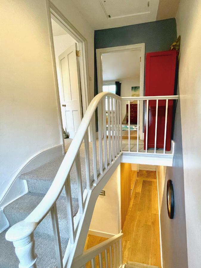 Appartement Stylish 2-bedroom Townhouse Next To Station Hove